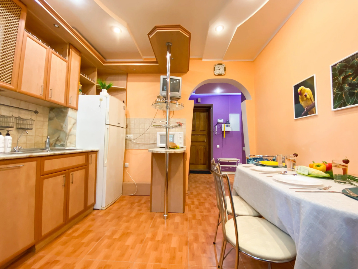 Апартаменты Счастье жить в центре Севастополя