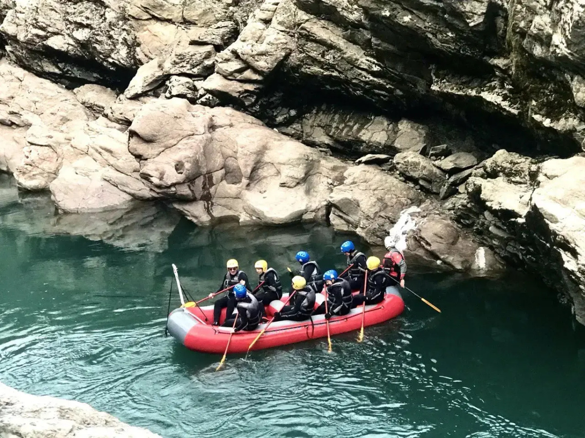 Частный дом часть с 2 спальнями с видом во дворик