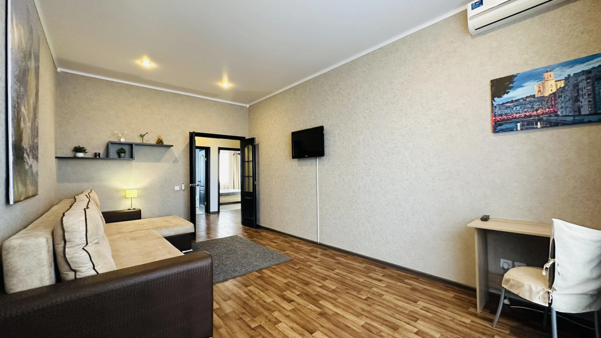 Квартира 3х комнатная с панорамой центра, 11 этаж