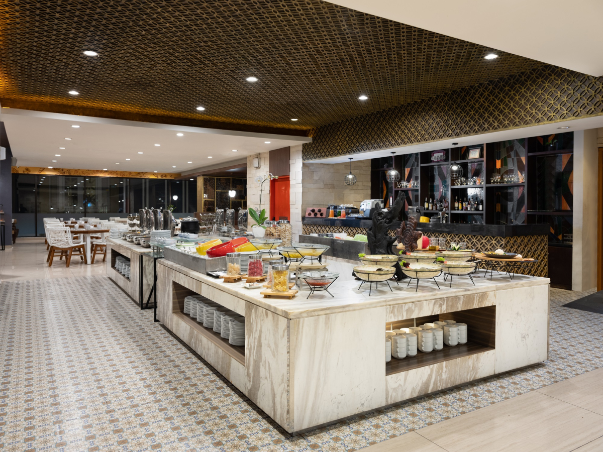 Отель The Alana Hotel & Conference Center Malioboro Yogyakarta