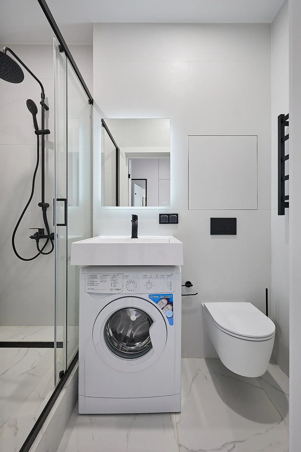 Апартаменты в комплексе с бассейном набегу Финского залива