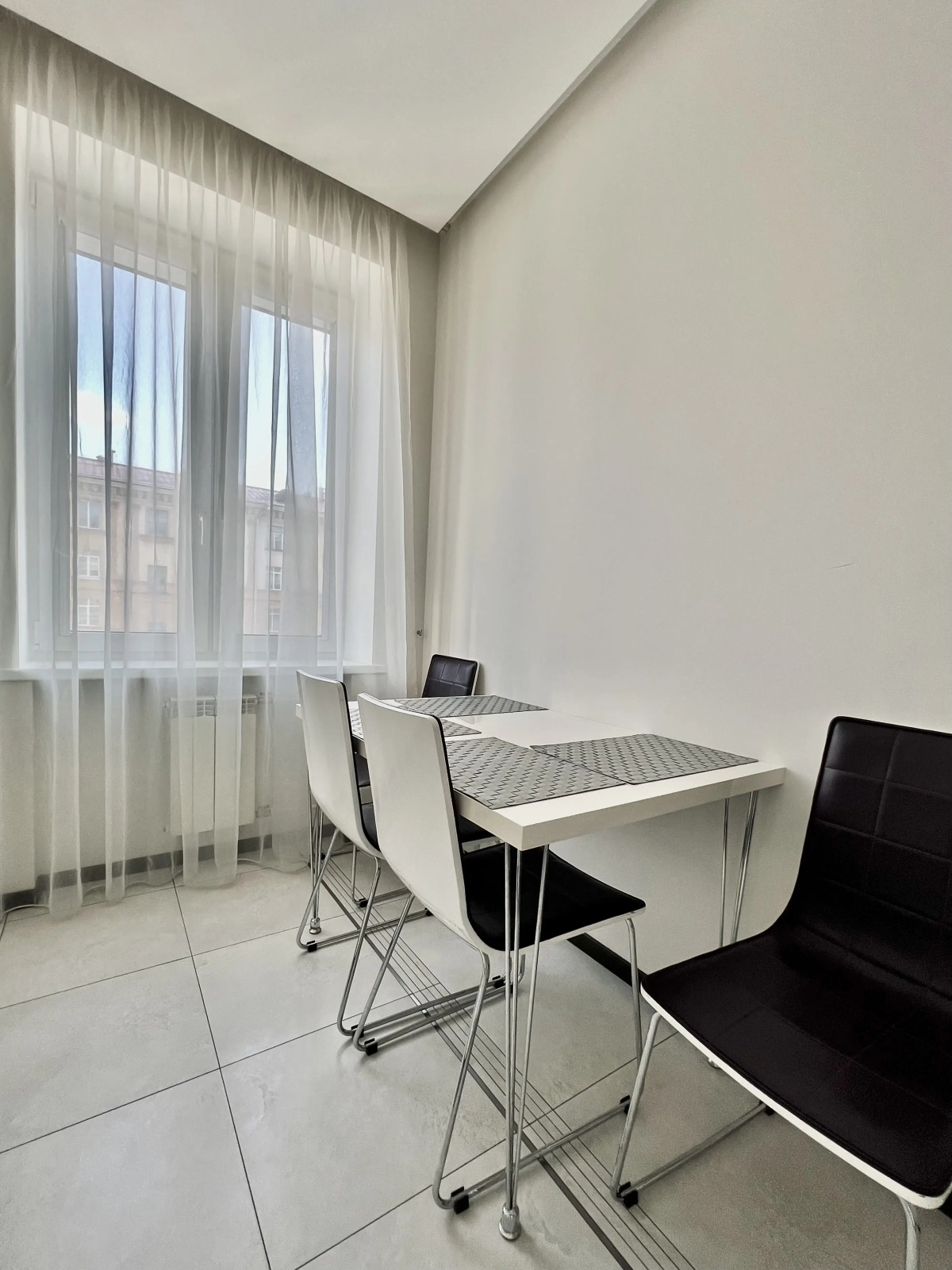 Апартаменты Прекрасная Двухкомнатная Квартира с Видом на Главный Проспект