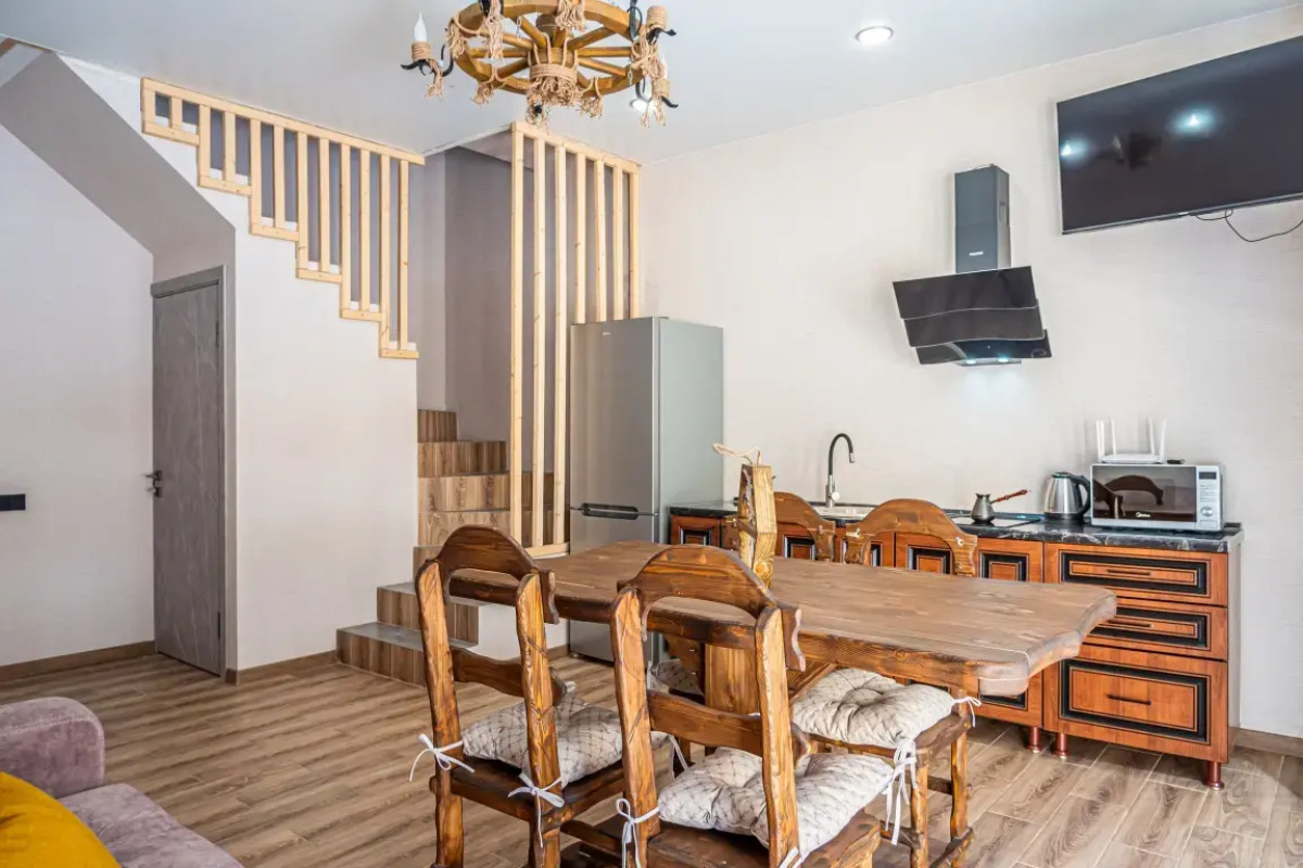 Вилла Семейная с Видом на Горы в Терсколе от Квартирукинг