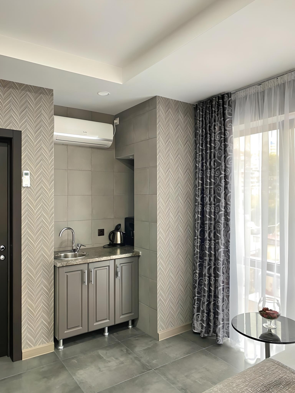 Апартаменты Holiday and Business 5