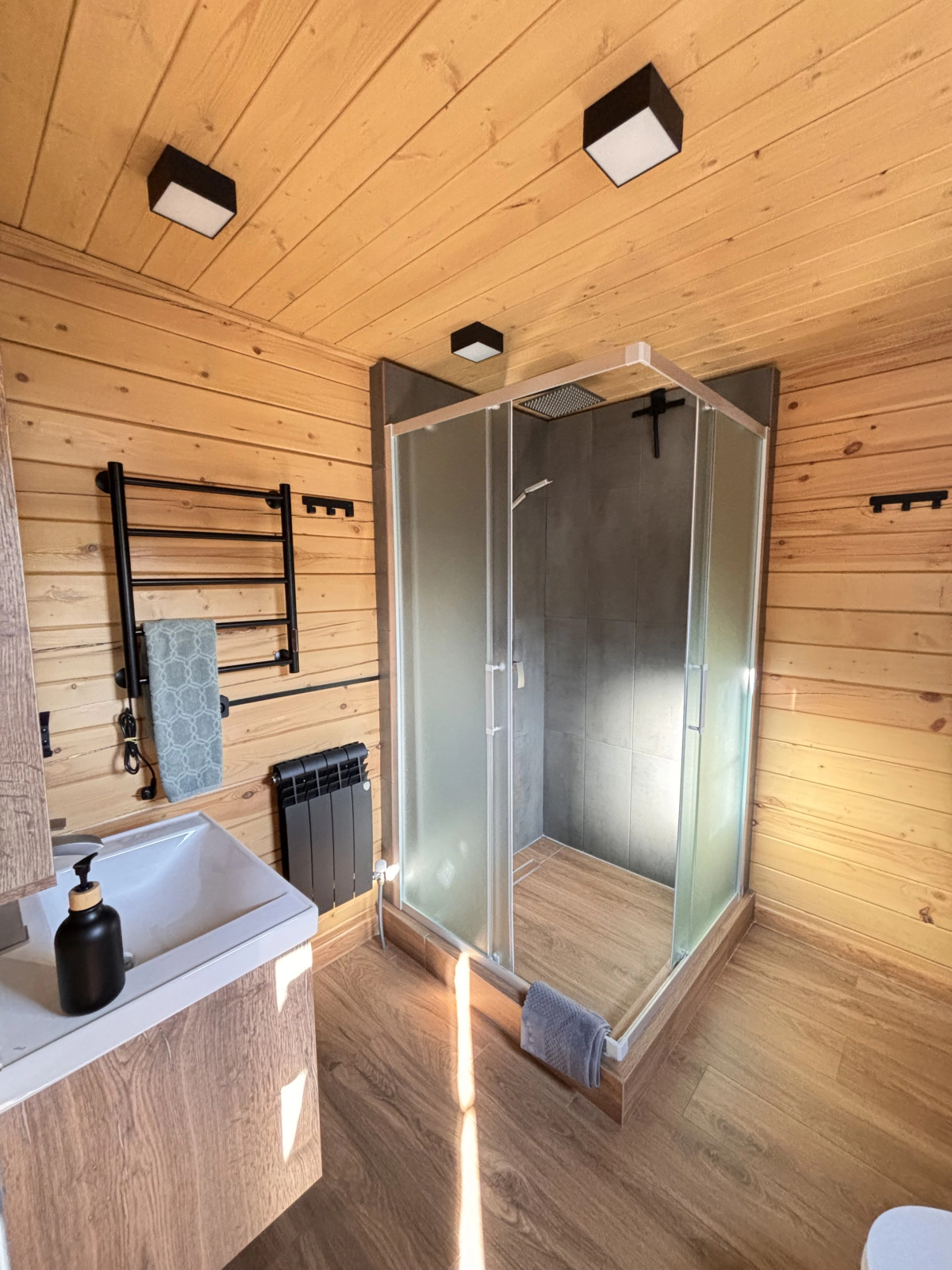 Дом с Камином и Панорамными Окнами