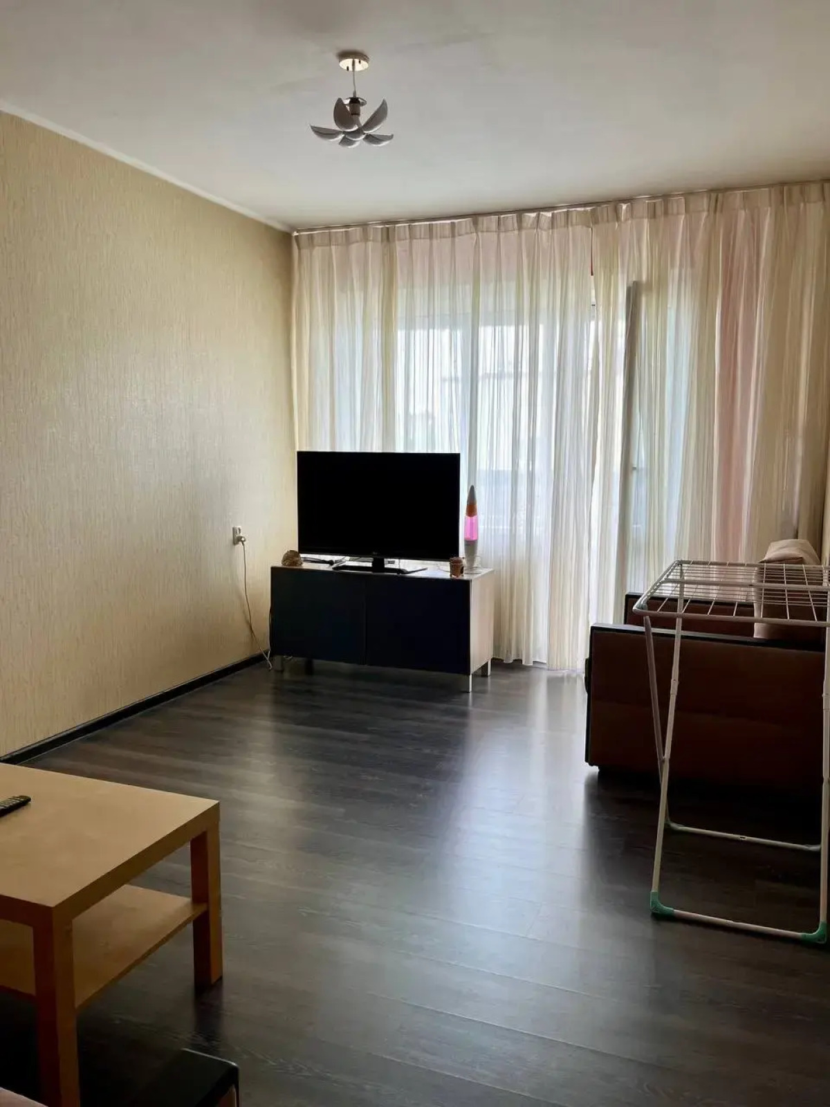 Апартаменты Однушка в центре на Емельянова