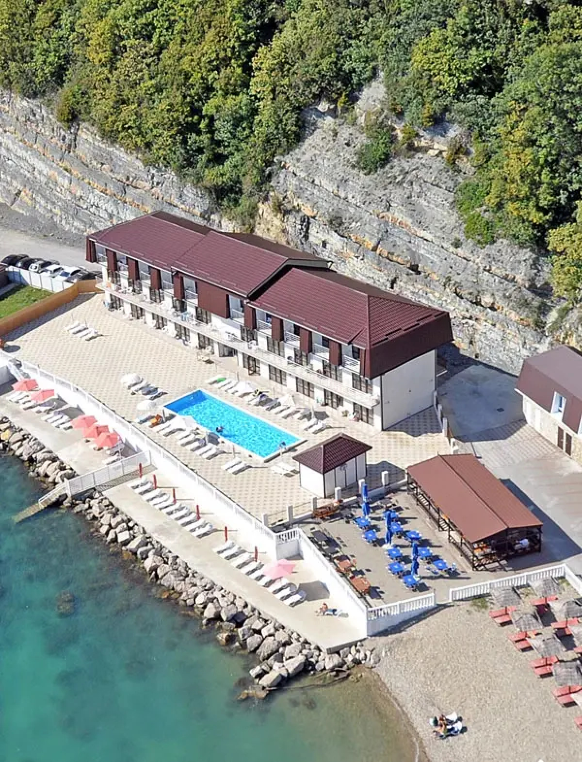 Курортный отель и яхт-клуб Торнадо