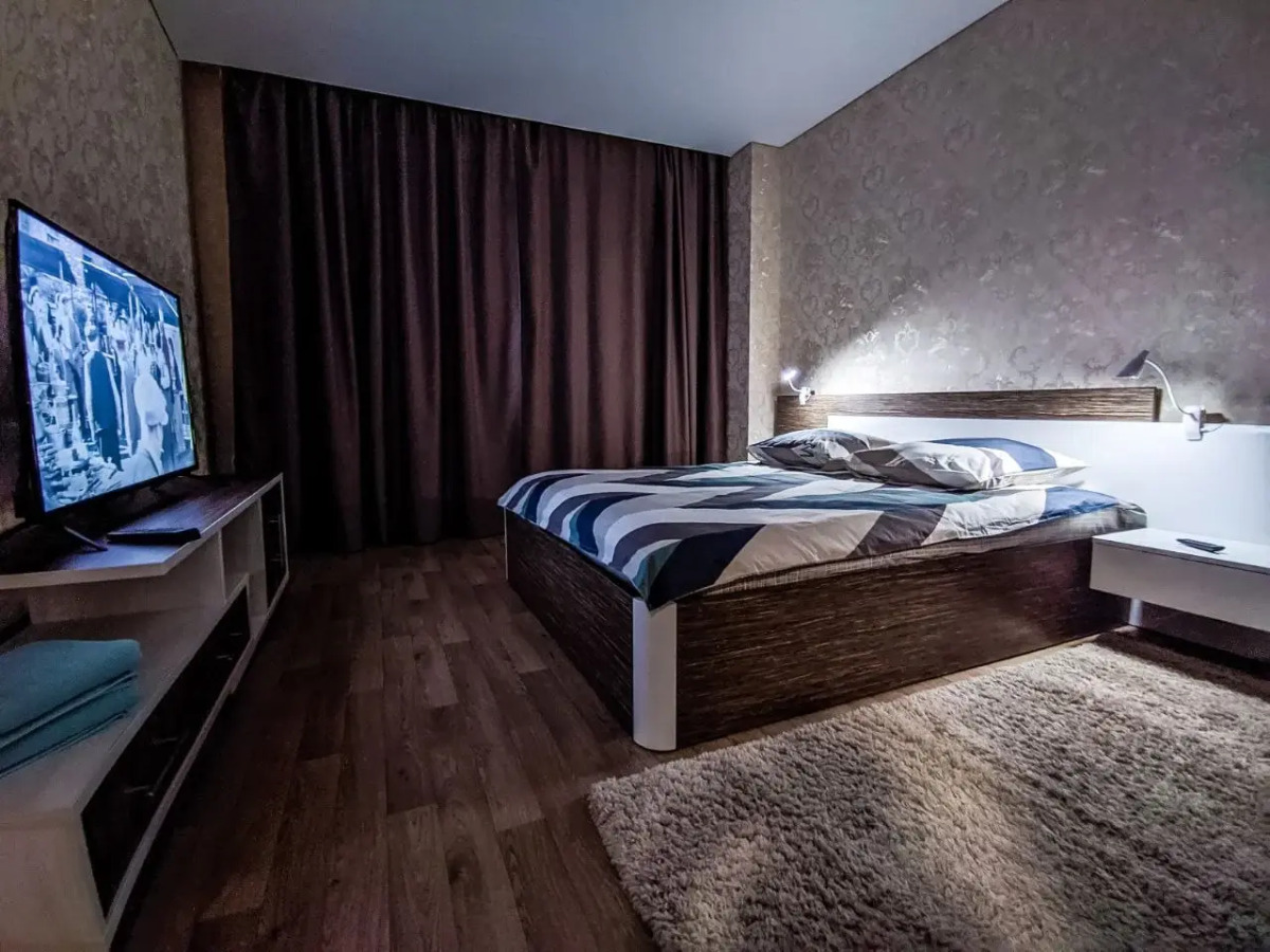 Квартира в Престижном Районе с Видом на Реку и Парк