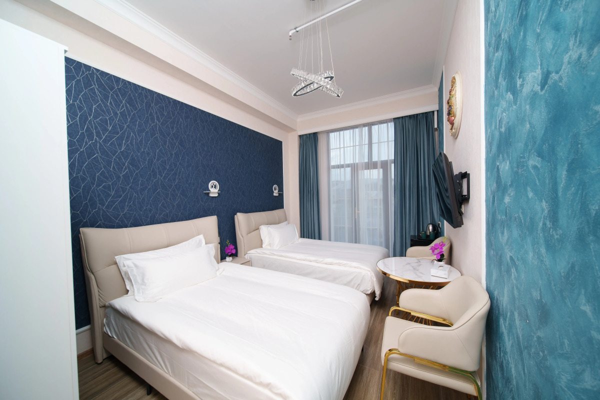 Отель Emmanuel Hotel Yerevan