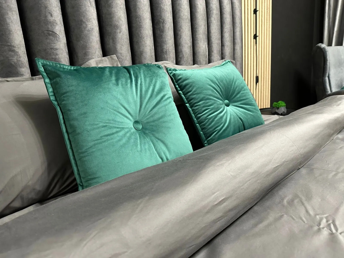 Квартира класса комфорт плюс с видом на реку в центре Рыбной деревни, остров Канта