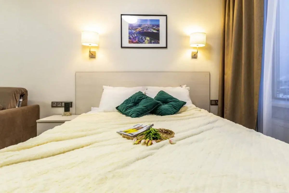 10 Апартаменты Stepanenkov на Малышева 42А (06)