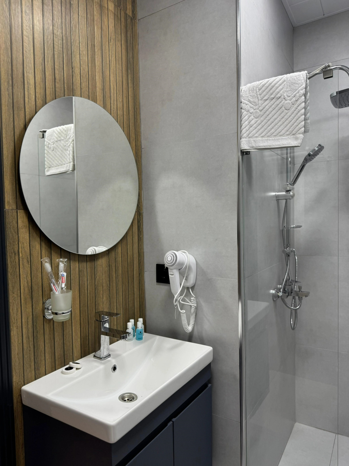 Отель Twelve Inn