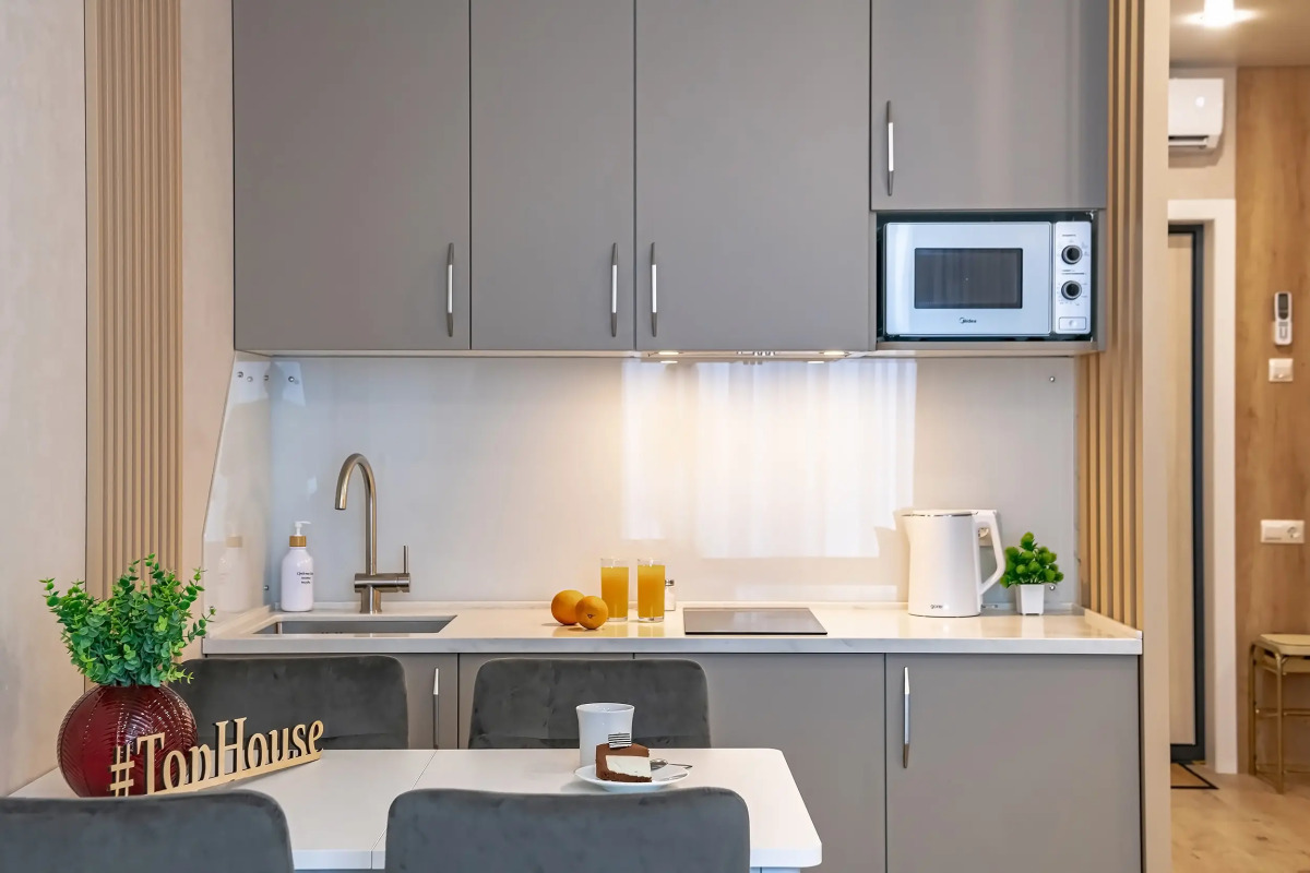 Апартаменты TopHouse на Брянской 18 однокомнатные