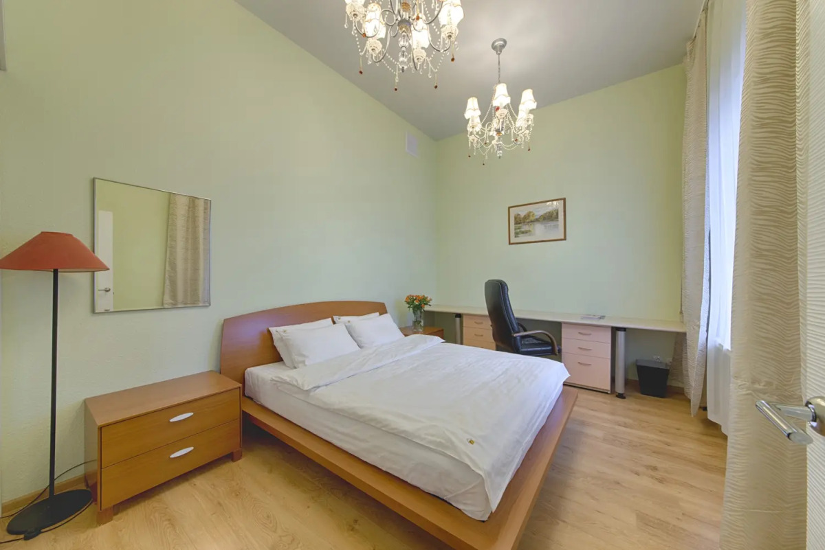 Апартаменты 3-комнатные HomeApart пр-т Независимости, 13