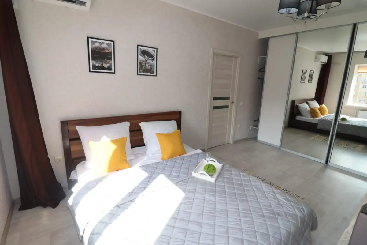 Апартаменты 180 Уютный Дом