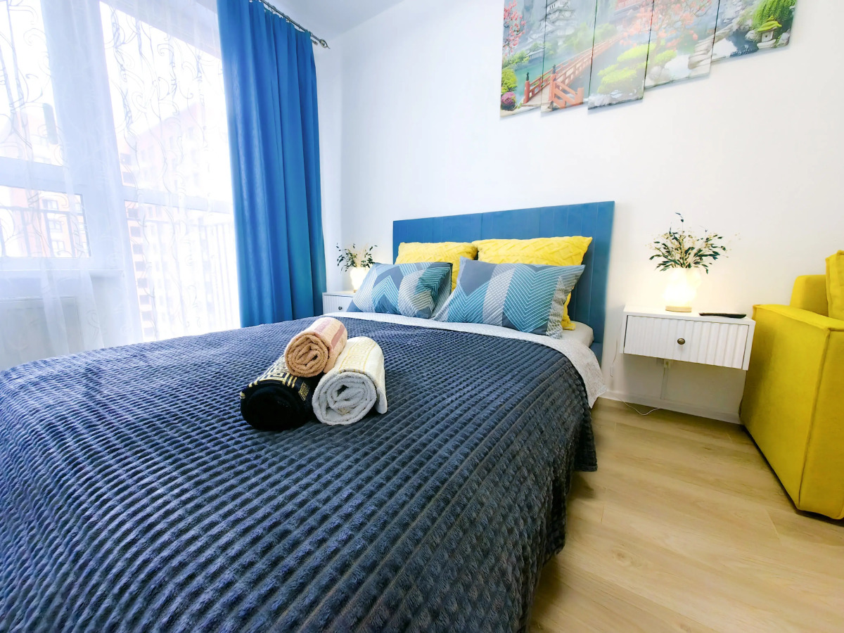 Квартира Вместительная у МРНЦ им. Цыба