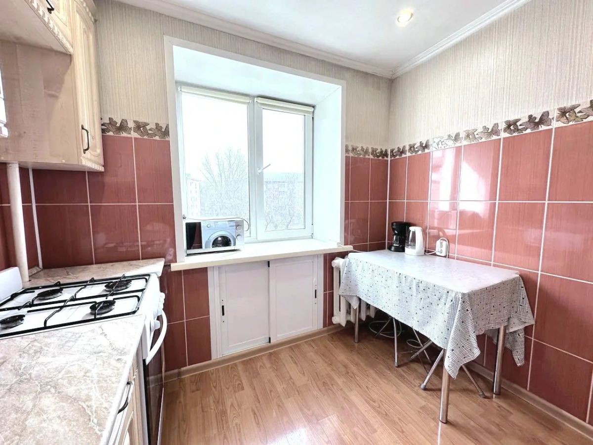 Квартира двухкомнатная в центре на Дзержинского рядом с РИАцентром