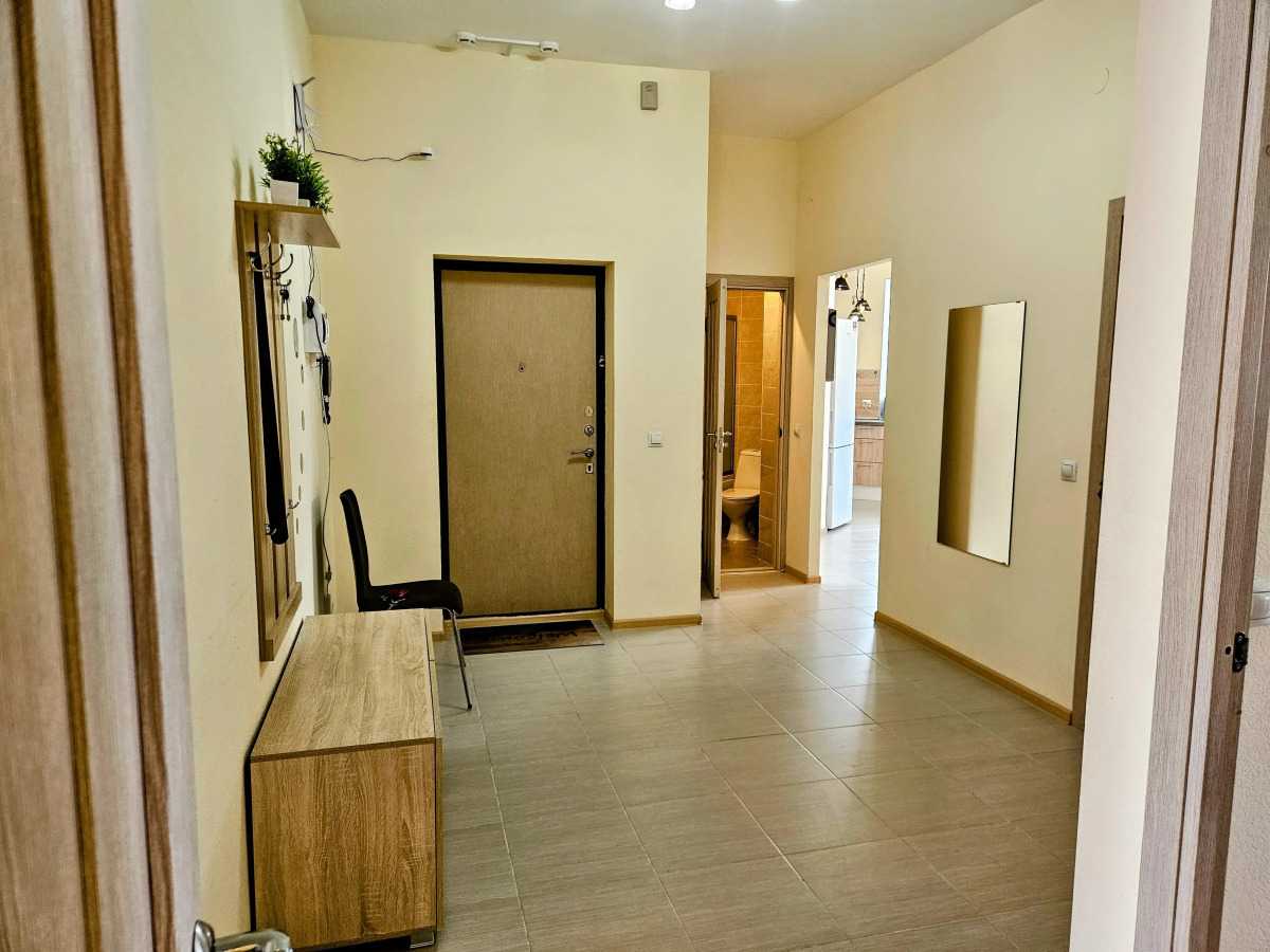 Квартира Большая евротрешка 80кв с двумя санузлами и огромной лоджией