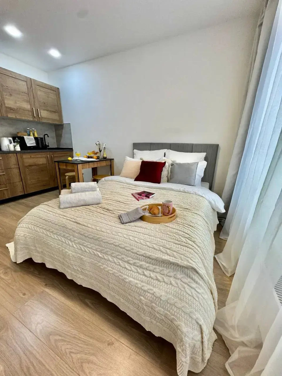 Апартаменты Life Apartments стильная студия в новом ЖК