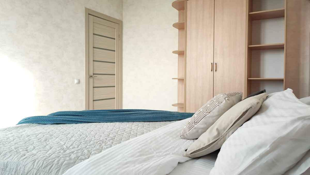 Апартаменты Panda Home с видом на мост влюблённых