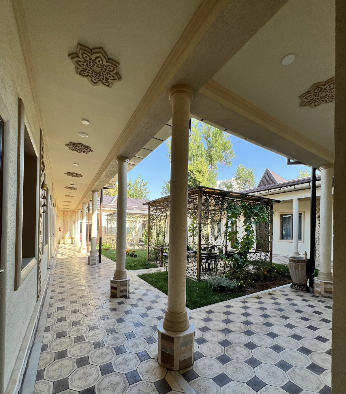 Отель Zahid Inn