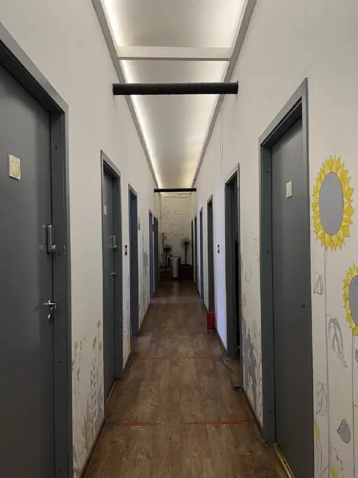 Хостел Петя и Волк