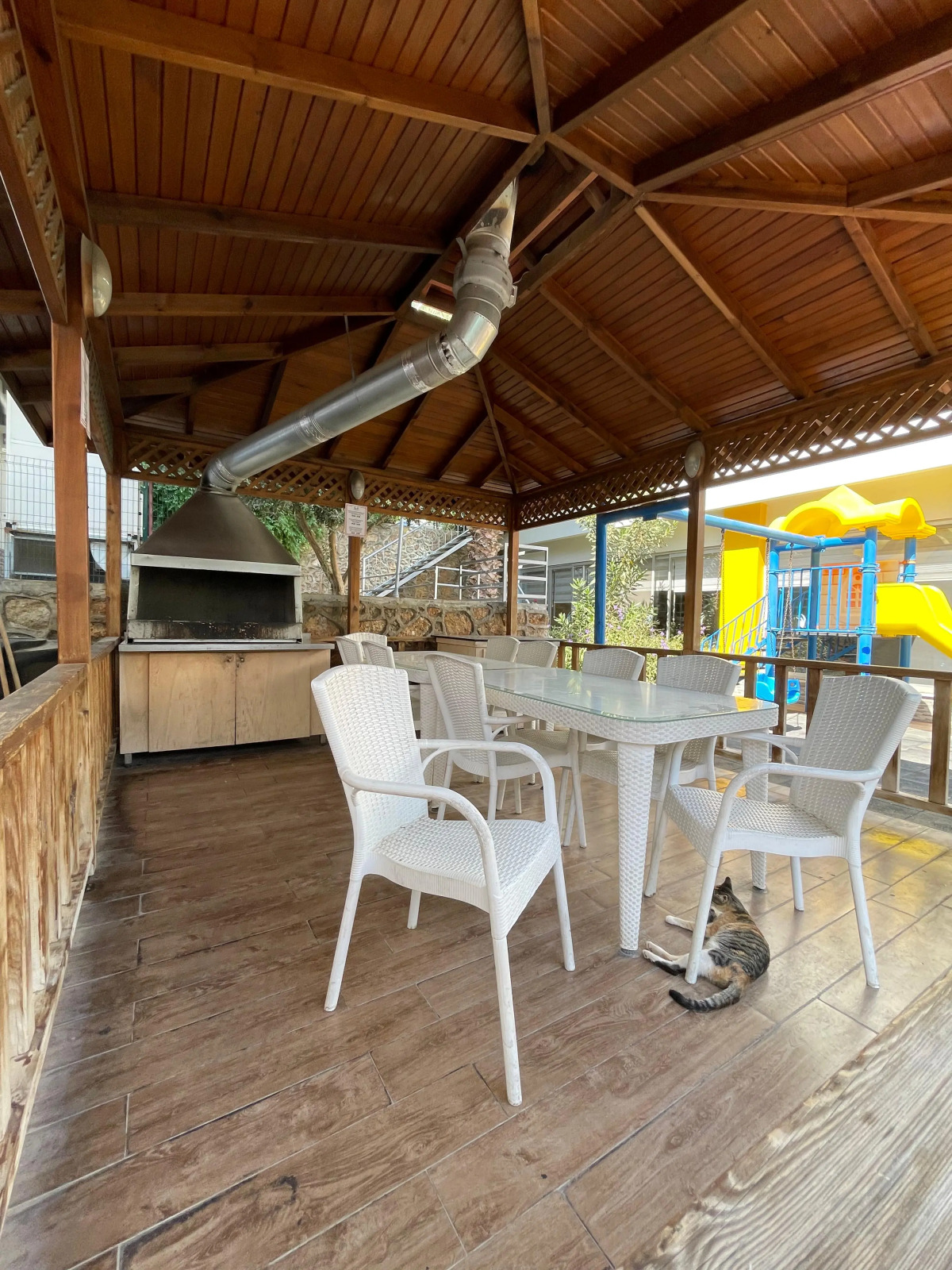 Апартаменты у моря 320 м с балконом