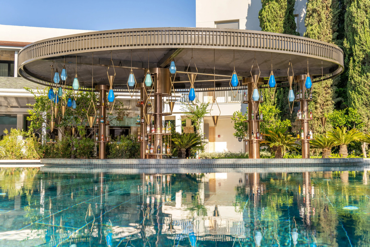 Lara Barut Collection