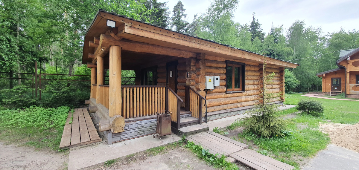 Бисерово Клуб