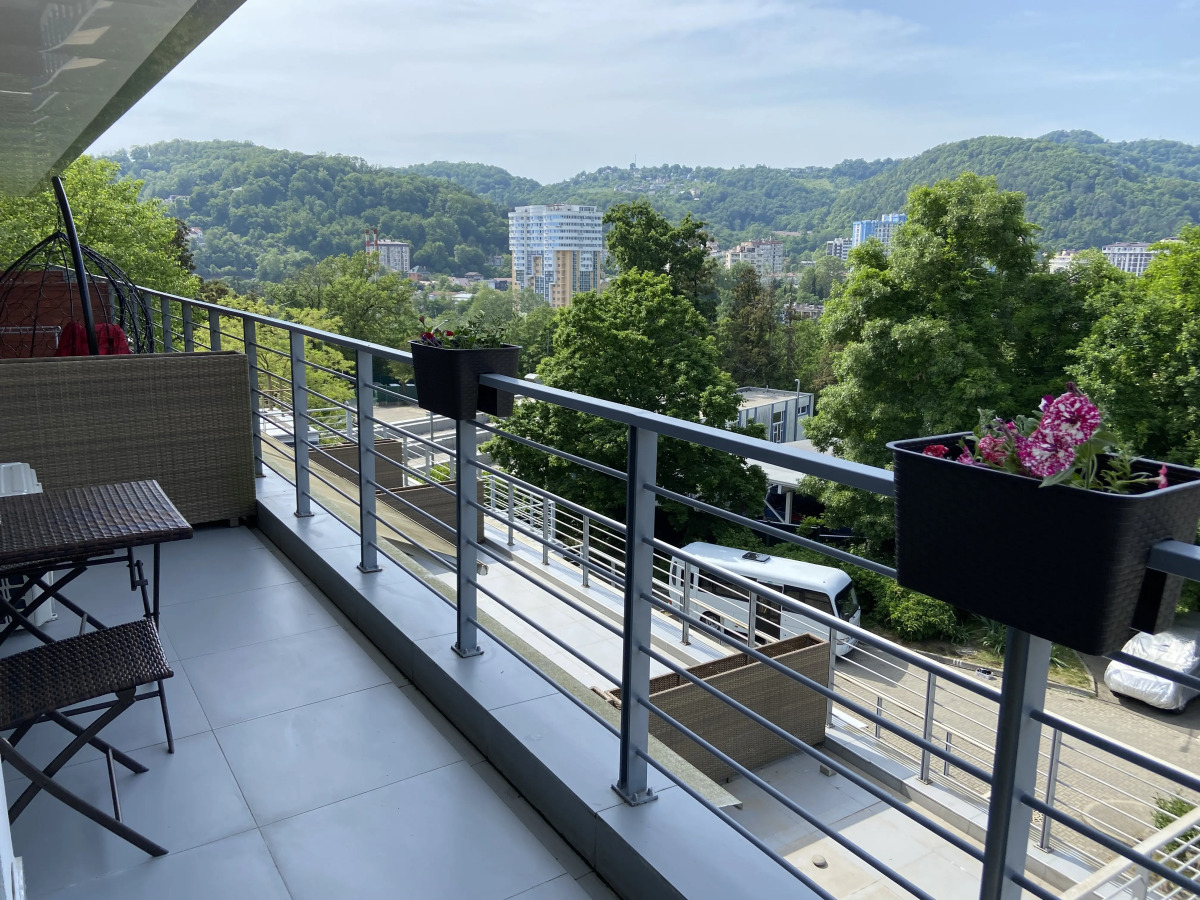 Апартаменты Полулюкс Улучшенный с Террасой