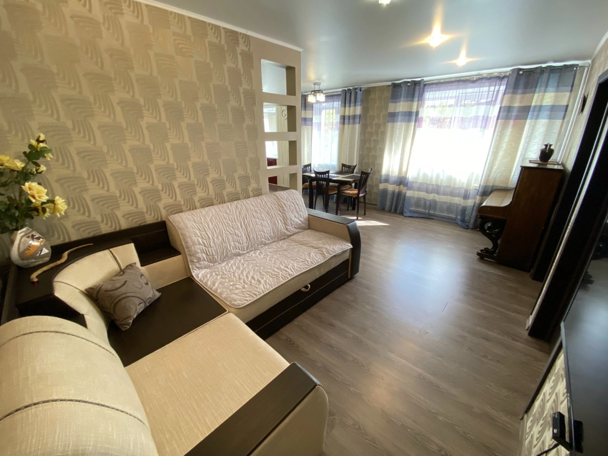 Апартаменты Курнатовского 76