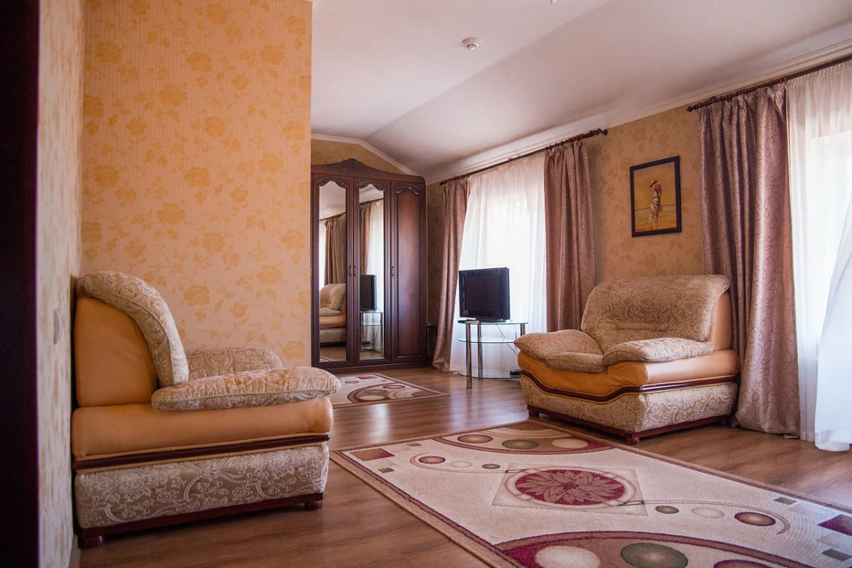 Александровский