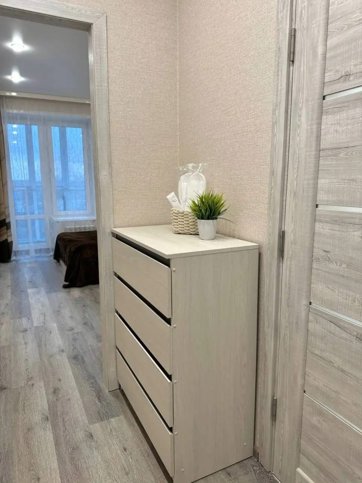 Апартаменты SutkiVIP (СуткиВИП) на ул.  Шмидта 3