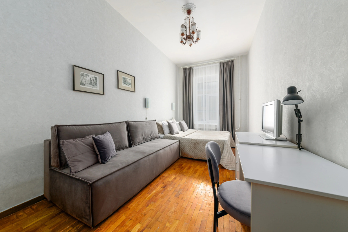 Апартаменты 3 спальни на Мойке