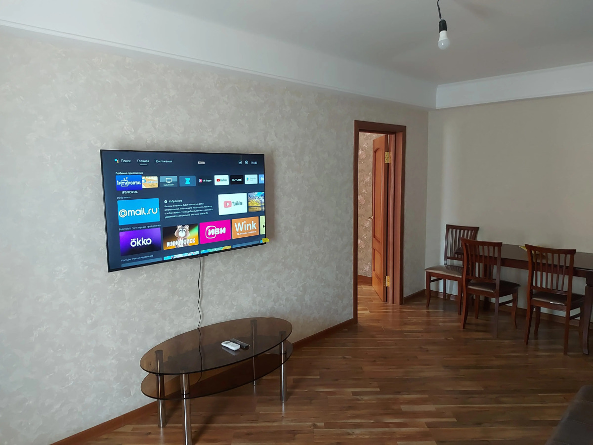 Апартаменты 2-х комнатная квартира на Расула Гамзатова