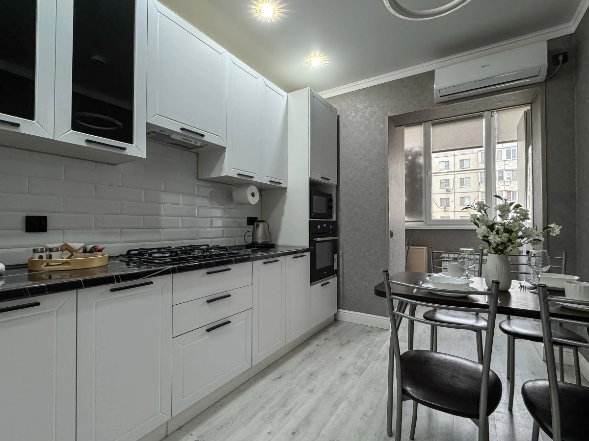 Квартира Green Fox 3-комнатная. 15 минут до центра