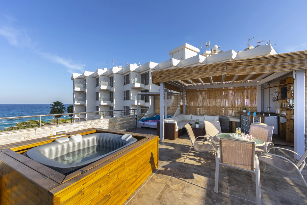 Вилла Seafront Protaras Luxury Resort