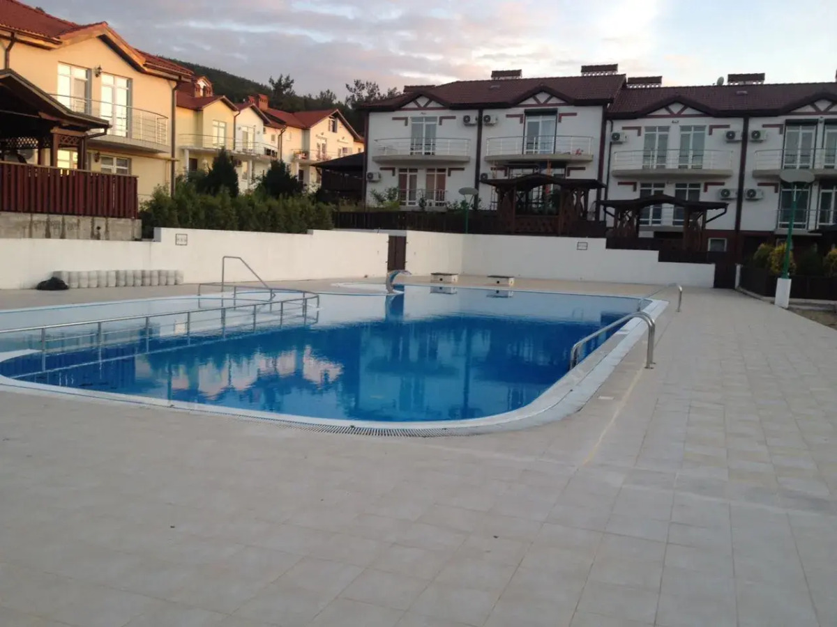 Отель Черноморский