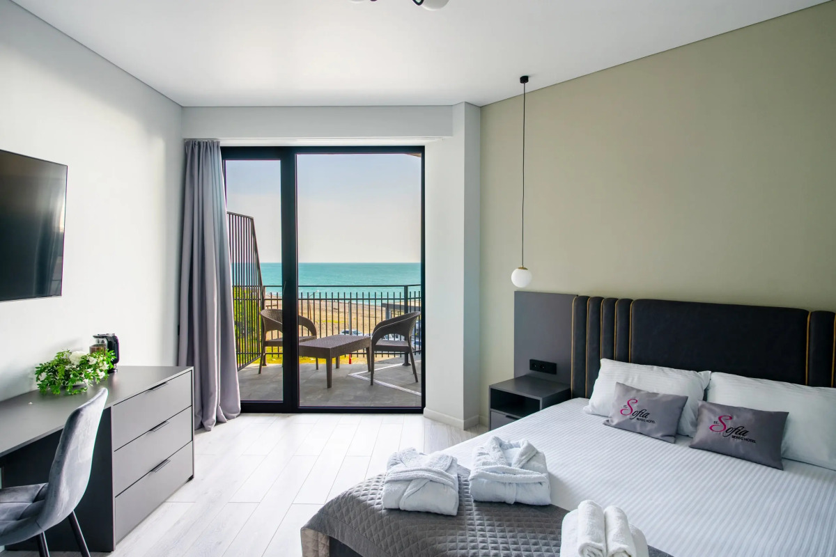 Отель  Берег Святой Софии