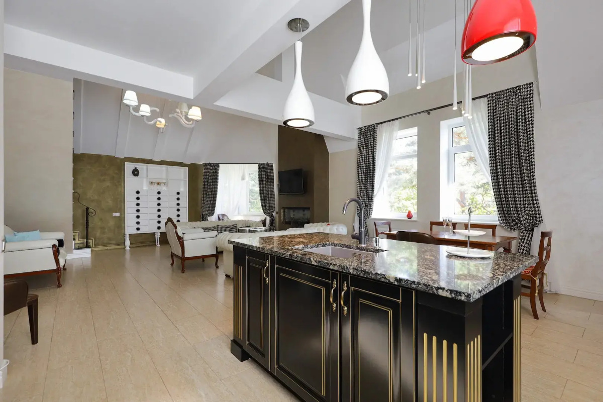 Квартира 2 уровня на Аптечной