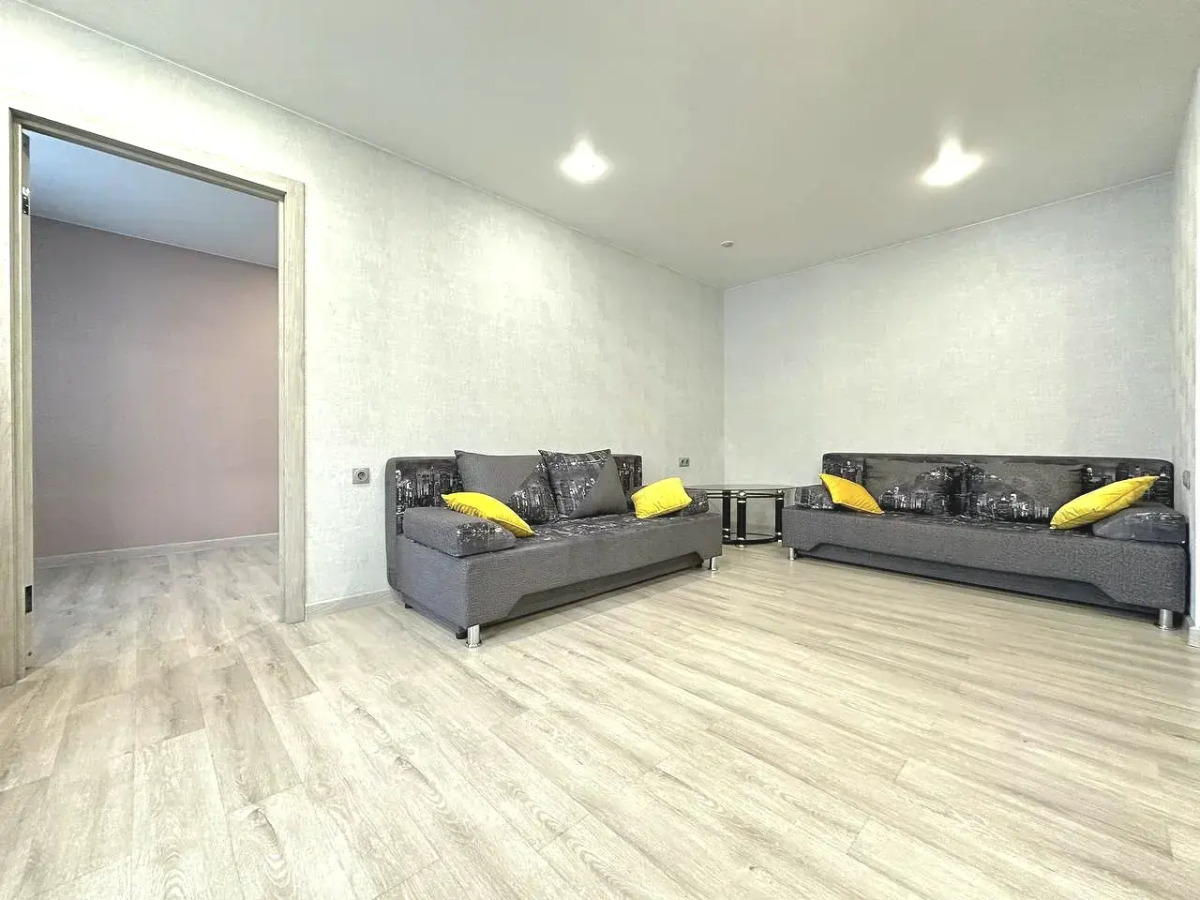 Квартира двухкомнатная в центре на Красноармейской