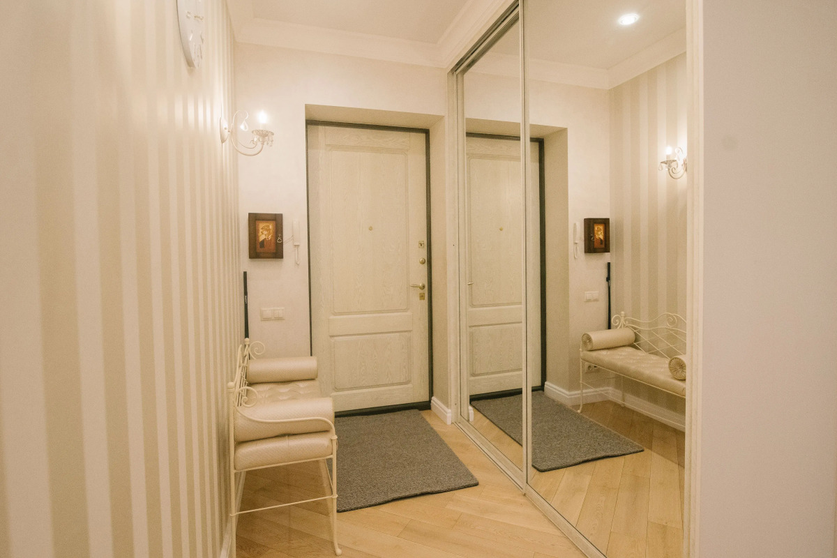 Квартира Большая трехкомнатная квартира с видом на Храм