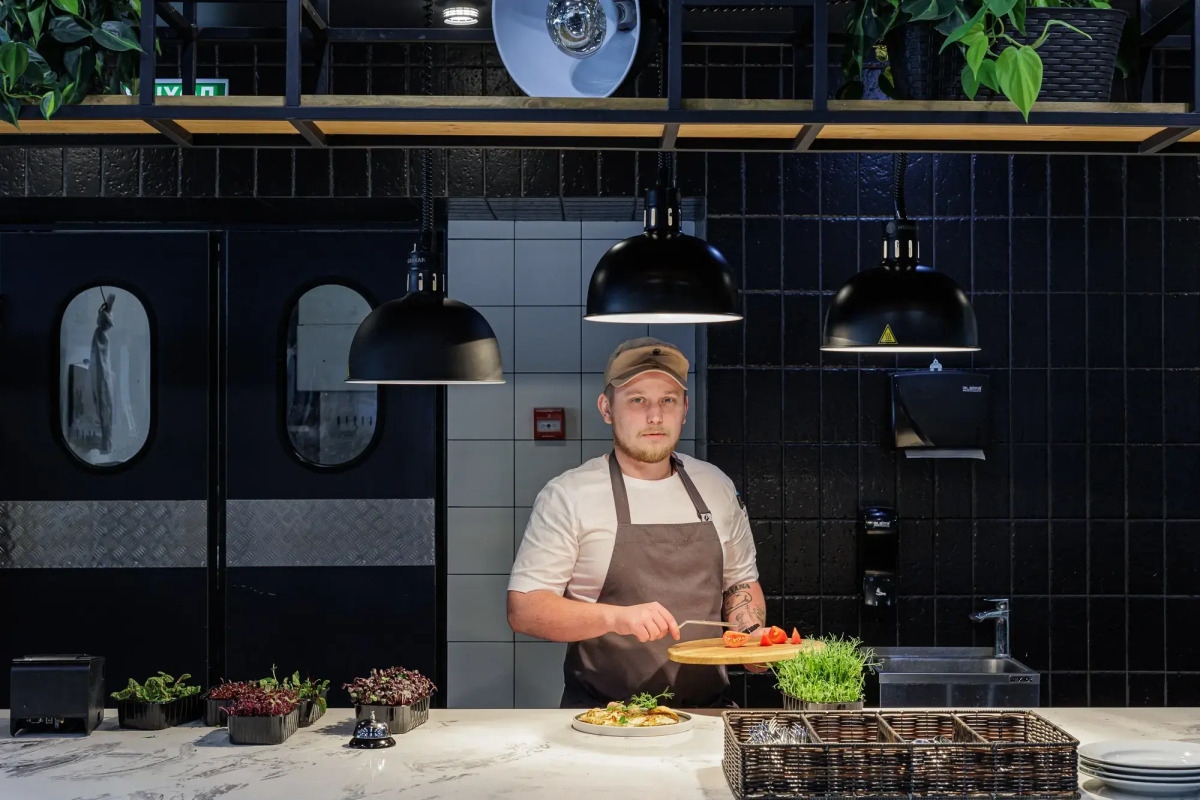 Отель Россиянка