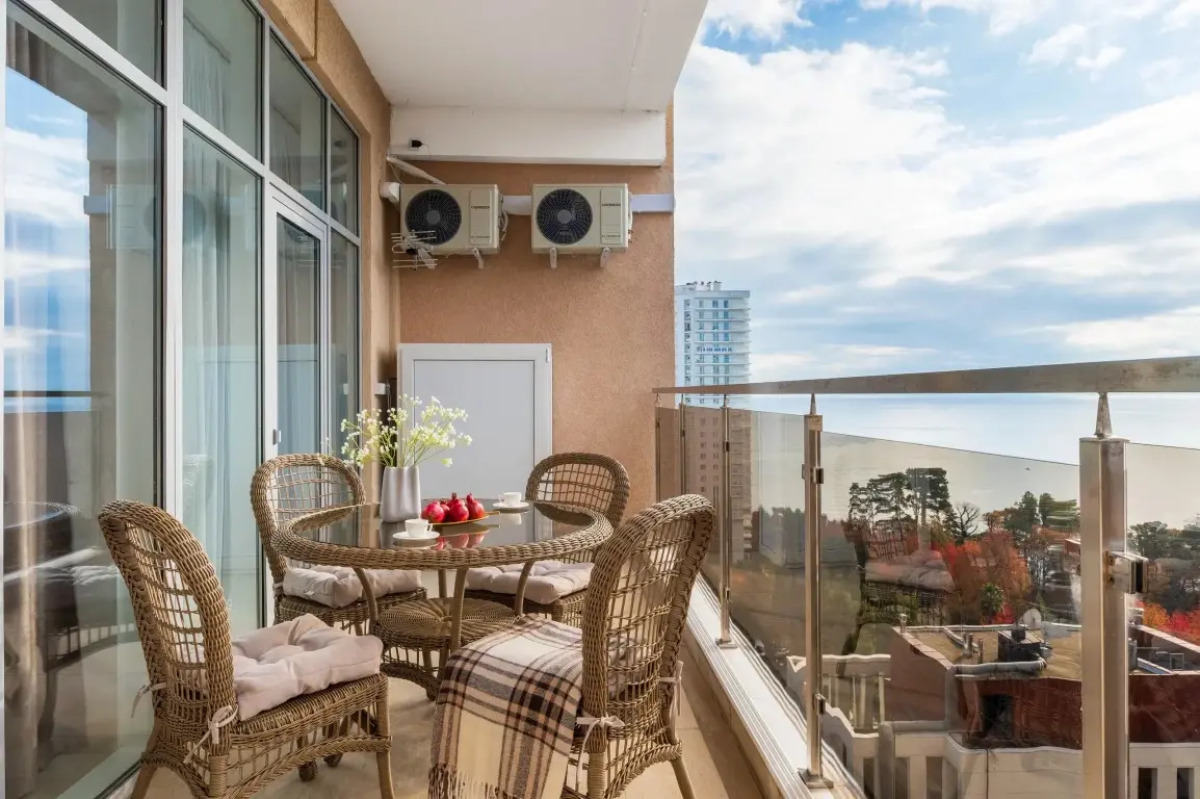 Апартаменты RED APARTMENTS Светлана Парк Офелия