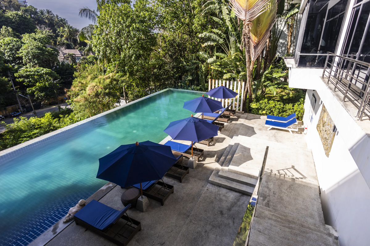 Апарт-отель Karon Beach Residence Phuket