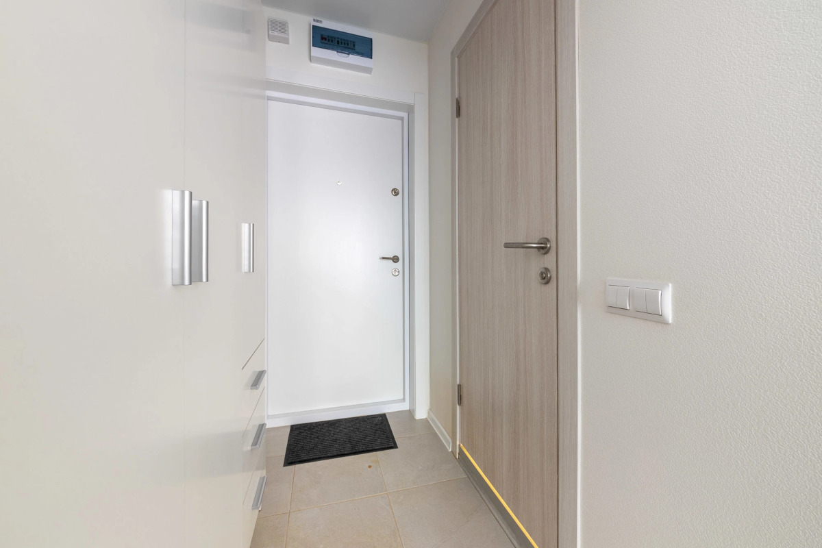 Квартира на 8 Марта 12