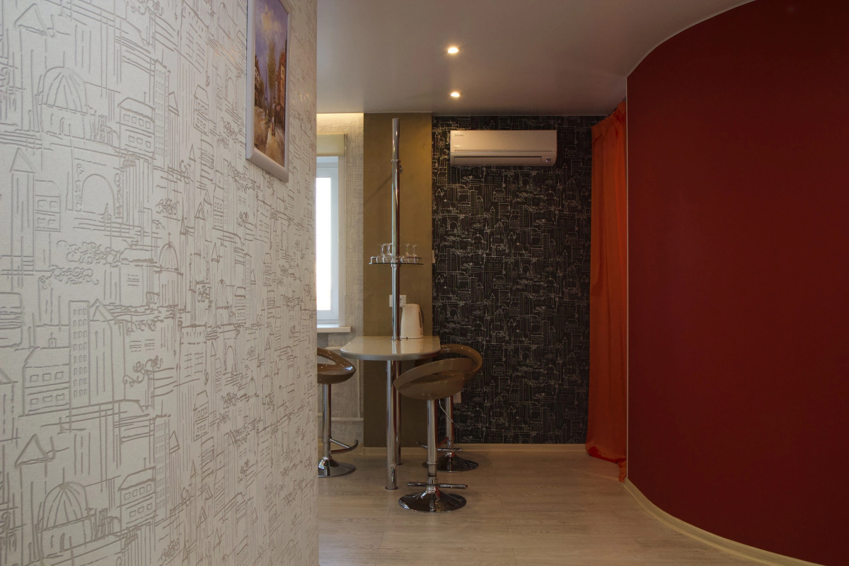 Апартаменты двухкомнатные с джакузи на Горького 1