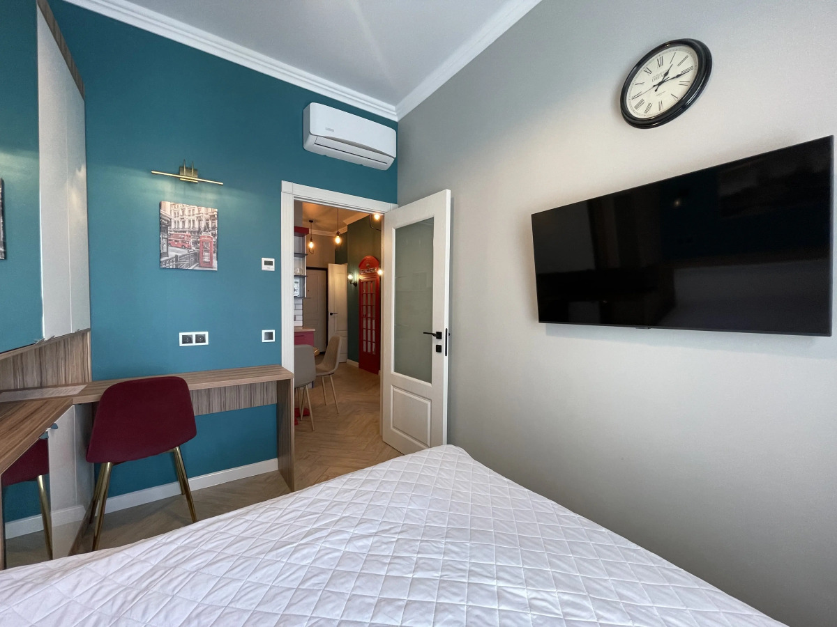 Квартира трёхкомнатная с прямым видом на море