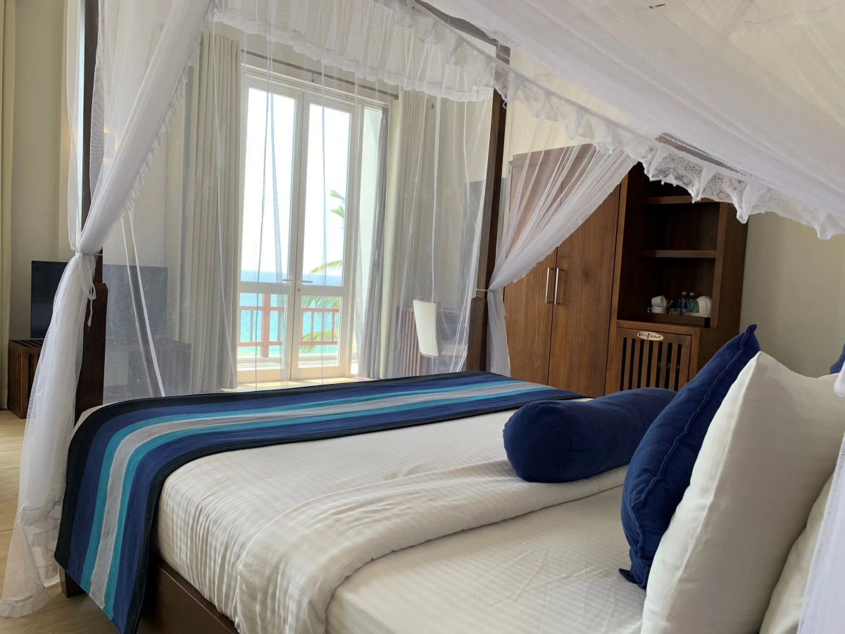 Отель Refresh Blue