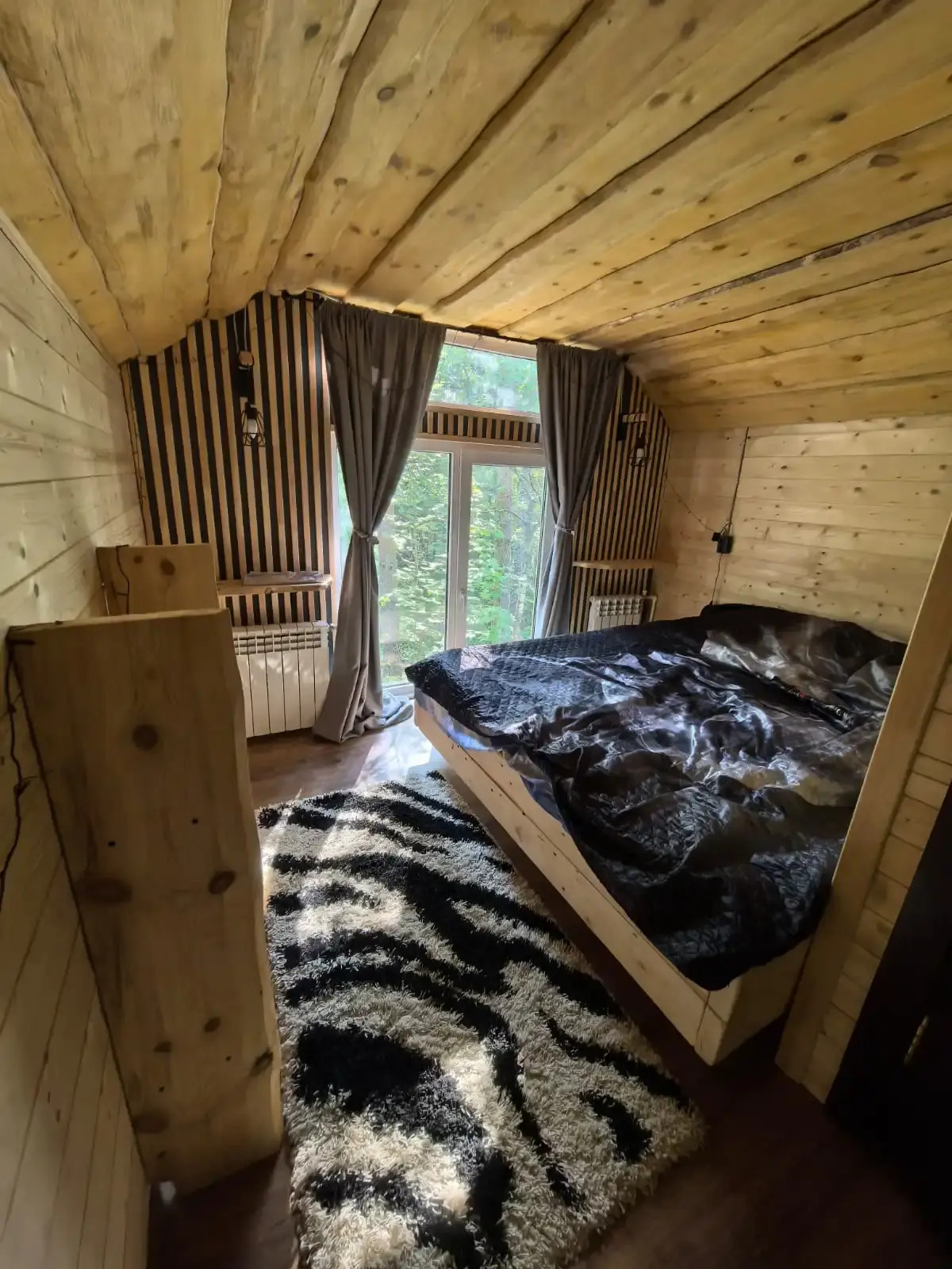 Частный дом Тихий Каньон